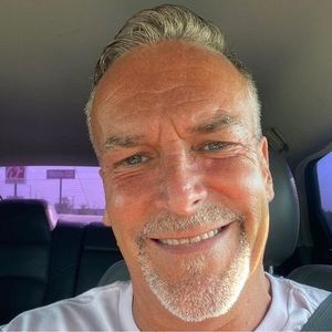 Meet your Posher, Bob